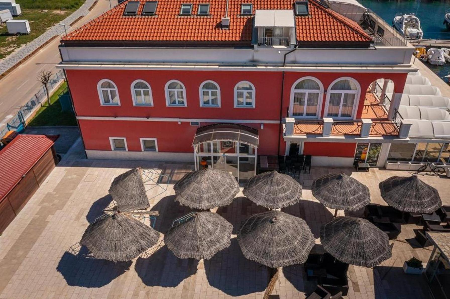 Villa Arcadium Tribalj Eksteriør billede